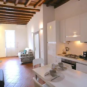 Benedetta 22 - Trastevere Apartamento Roma